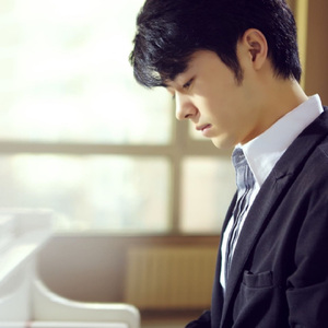 朝鲜美女BBWBBW撒尿
